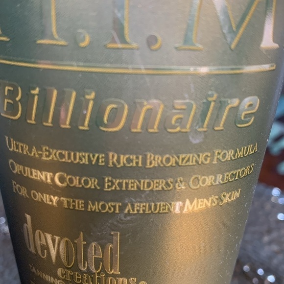 Tanning bed bronzer by devoted creations HIM titanium bronzer and billionaire - Picture 3 of 3